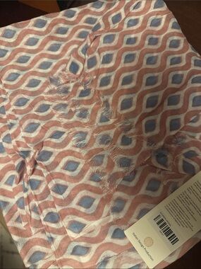 Light Pink Geometric Pattern Women's Scarf